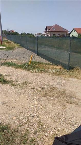 678 mp. str. N.Stoica de Hateg 96, colt cu str.Sanzaienelor/Dafinului - 4