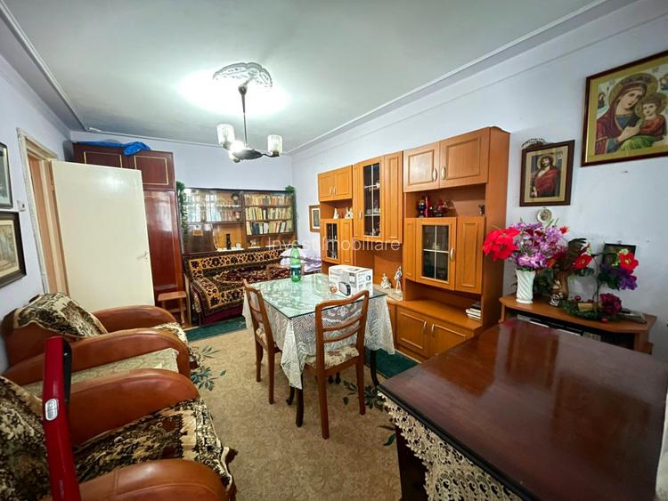 Ap 2 camere decomandat-54 mp-etaj 1-Podu Ros-Palas Mall - 2