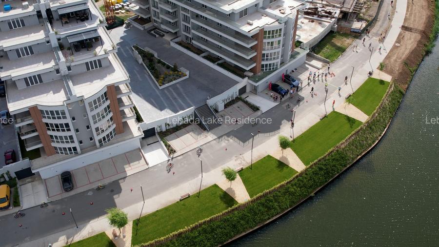 Penthouse pe malul lacului cu o terasa de 95 mp - Lebada Lake Residence - 4