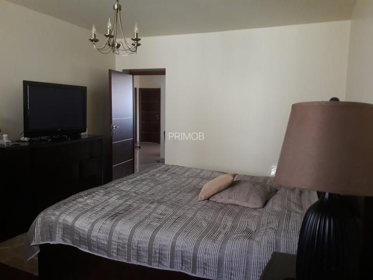 Eleganta si generoasa,robusta,str.linistita,sens unic,curte verde,intimitate,lux - 4