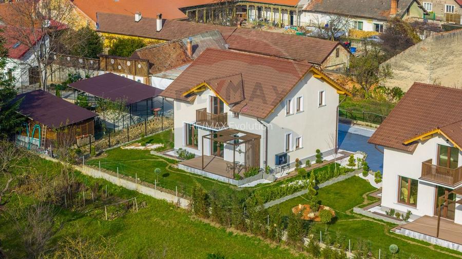 CASE NOI ÎN ARHITECTURĂ ALPINO-MODERNĂ CU ALEE PRIVATA | CRISTIAN - 6