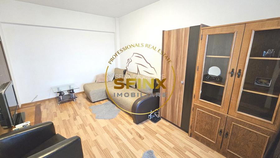 Garsoniera metrou Titan bloc din 1983  - 2