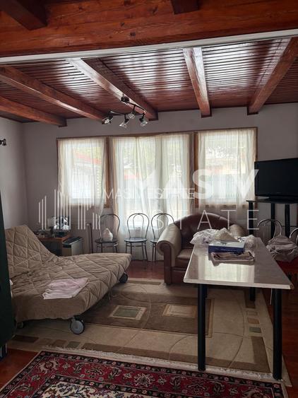 🏡 Casă din lemn masiv cu 7 camere, saună și teren generos – Azuga - 8