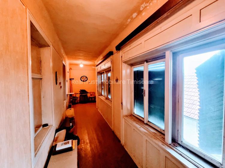 Casă mare, Parter + Etaj, la Vasiova, pe strada Principală (Tudor Vladimirescu) - 8