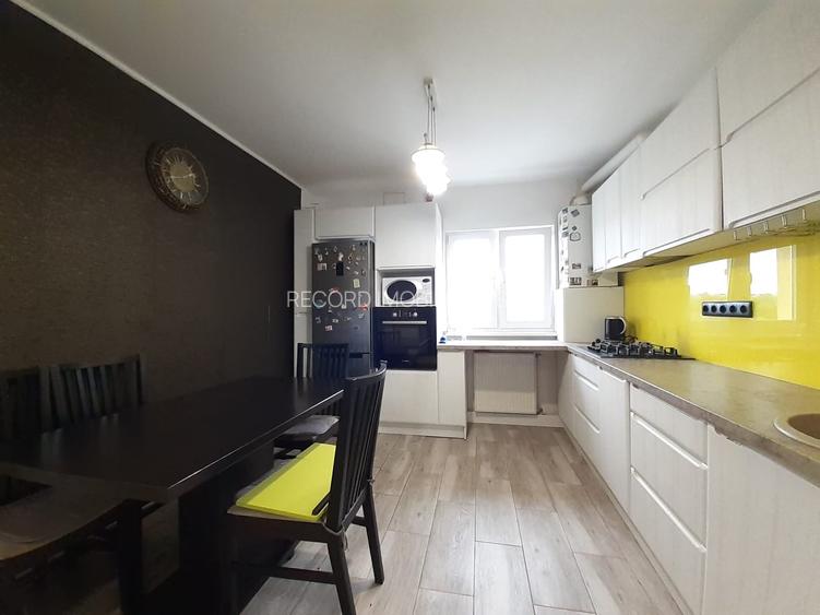 Ap 2 cam decomandat et.5 din 9,lift str.1 Decembrie 1918 Grigorescu - 3