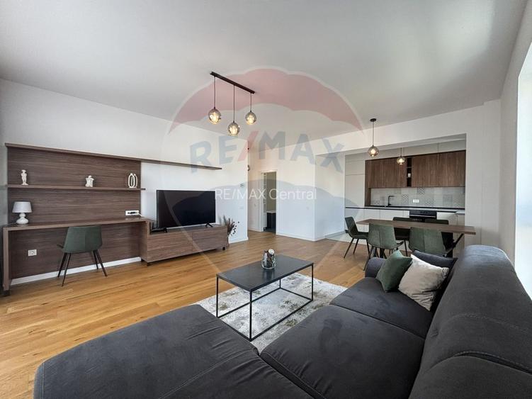 Apartament 2 camere de închiriat central, loc de parcare, comision 0 - 5