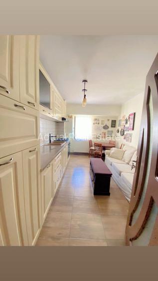 GARA | DECOMANDAT | BLOC 1989 - 11