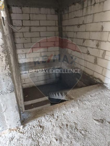 Casă / Vilă cu 5 camere de vânzare în zona Poiana Tapului - 19