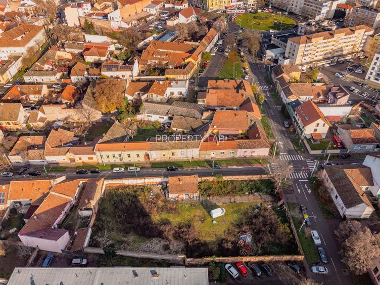 Teren cu PUZ pentru blocuri - 2727 mp - 5