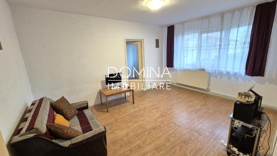 Vanzare apartament 2 camere, situat in Targu Jiu, strada Olari - 2
