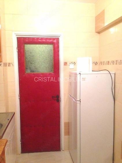 De închiriat – Apartament 2 Camere, Bloc Anvelopat, Aproape de METROU și STB - 5