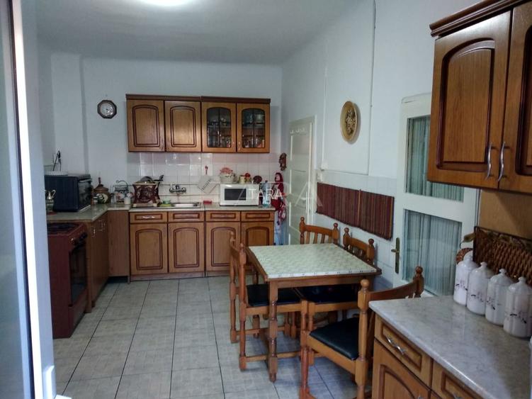 Casă / Vilă cu 2 camere de vânzare în zona Ultracentral - 2