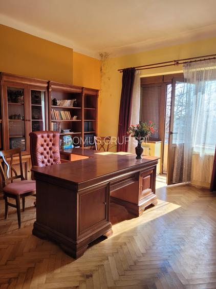 Vând apartament ultracentral 170 mp et 2 - 7