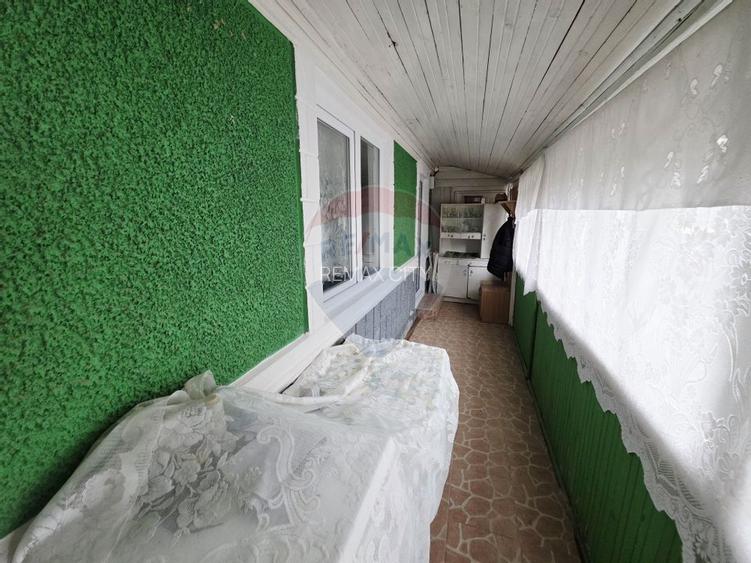 Casă / Vilă cu 4 camere de vânzare - 24