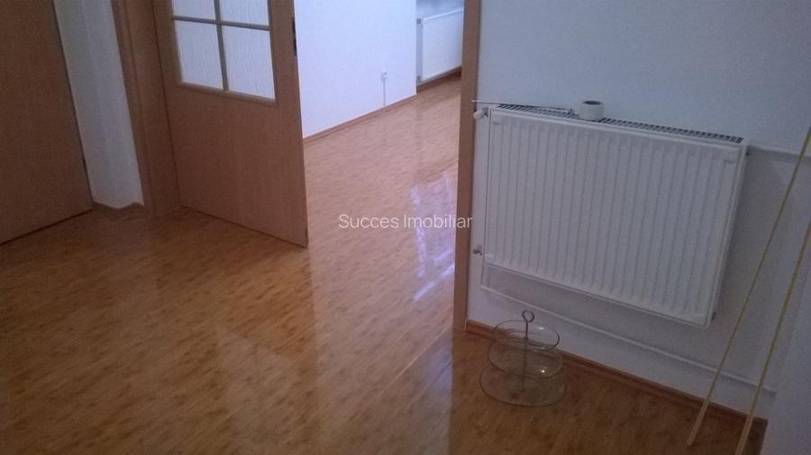 ,3 cam in vila,2 intrari,parter,PARCARE 2 -3 AUTOTURISME, - 12