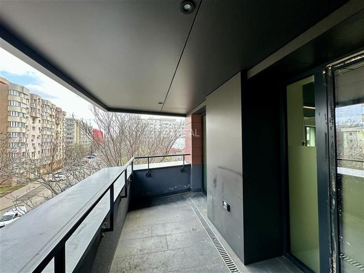 Spatiu de birou de inchiriat - 121 mp  - mentenanta inclusa - 11