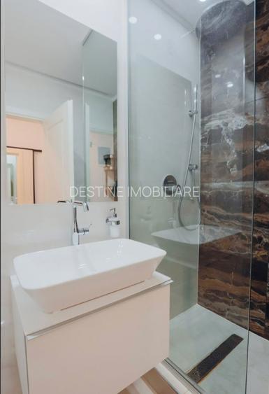 Hotel Marriott-Catedrala | 2 camere | 55mp + 81mp terasa | et 2 | 245.000 euro - 10