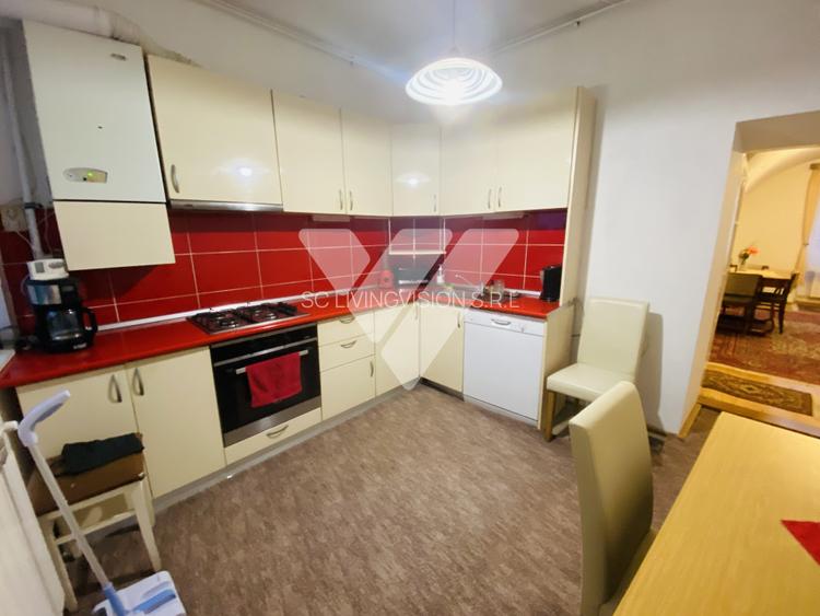 Casa 102 mp utili, teren 198 mp de vanzare in Centrul Istoric Sibiu - 2