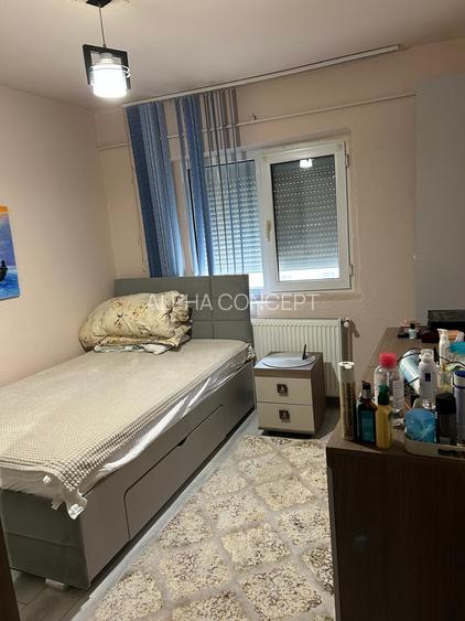 3 CAMERE CF. 0 - COMPLEX EDEN / INEL I - 7