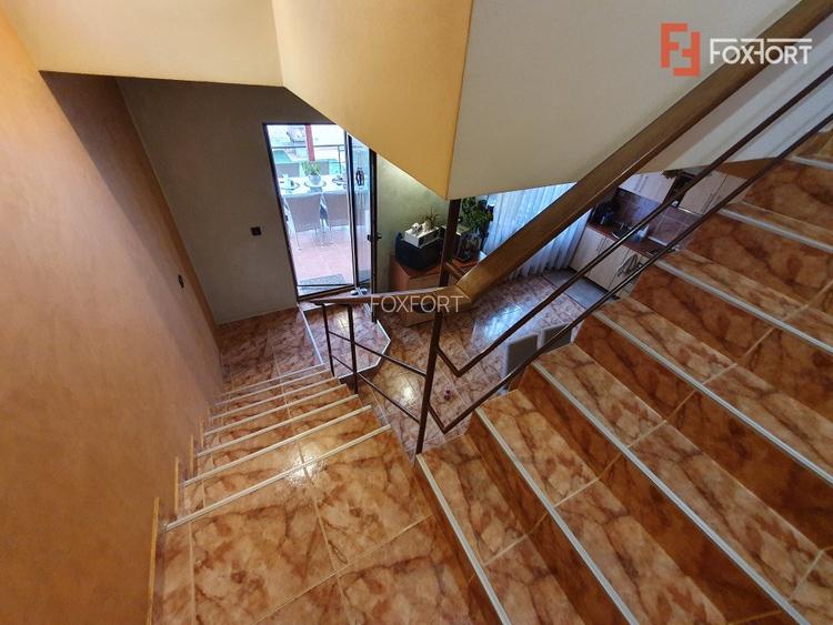 Oportunitate de investitie: 2 case total 8 camere si SAD - Freidorf - 51