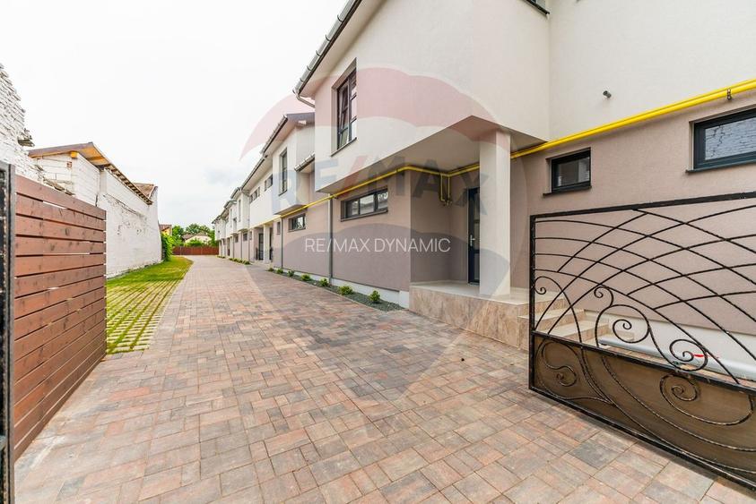 Casă elegantă și spațioasă – în complex privat, zona centrală Arad - 9