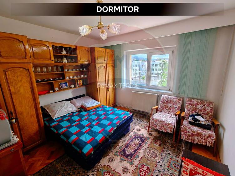 Apartament de vanzare cu 3 camere  Petru Rares Etaj 3 - 2