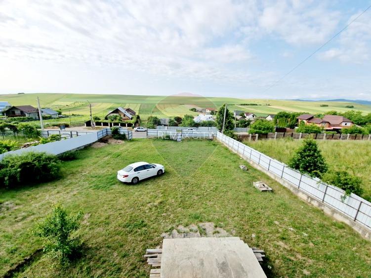 Casă spațioasă S+P+1E+M și teren generos 1664 mp - 38