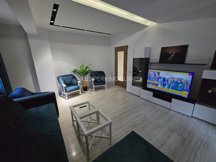 Aparatorii Patriei-3 cam,decomandat,et. 1,supr. 90 mp. loc parcare,an 2017 - 18