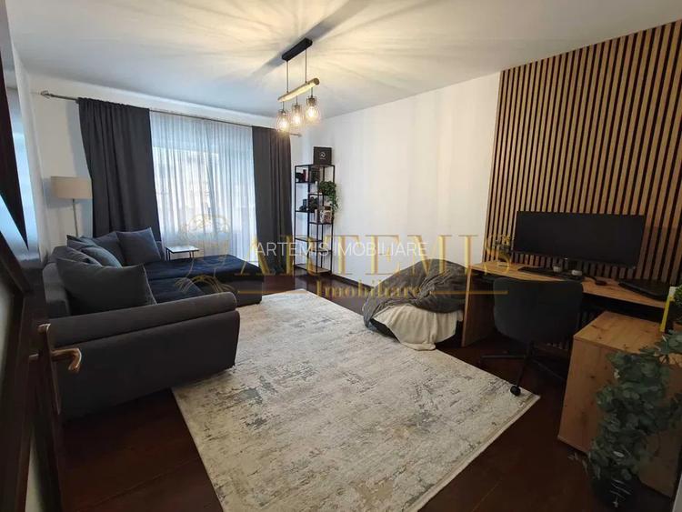 Apartament de 3 camere, decomandat, 64  mp., zona central - 3