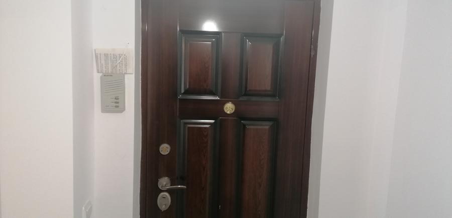 De inchiriat apartament cu doua camere ultracentral.