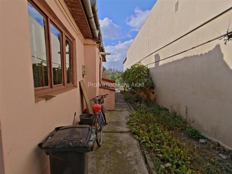 Casa 3 cu teren in Parneava-Alfa de 1180 mp- Comision 0 - 4