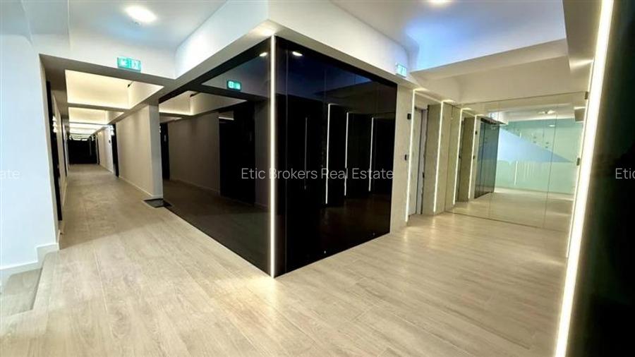 Vanzare apartament 2 camere, Cortina North, loc de parcare - 8