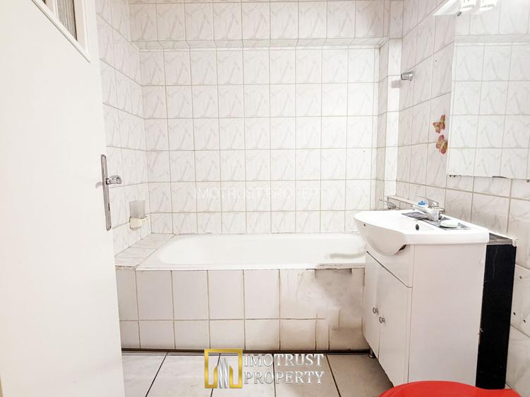 Apartament 3 camere spațios | Etaj 2 | Zonă Tic Tac – Str. Poetului - 7