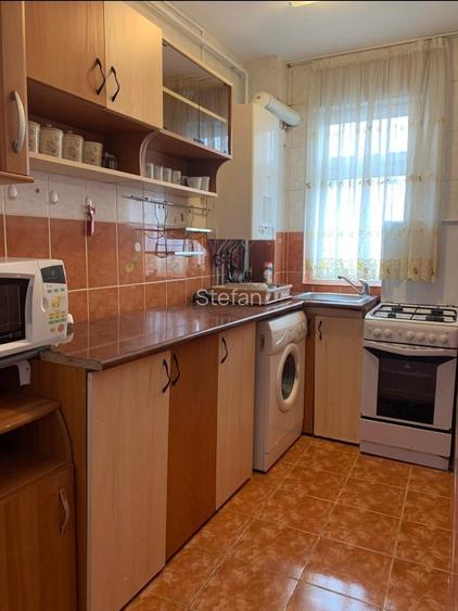 Vindem urgent Apartament 3 camere, centrală, termopan, mobilat - 6