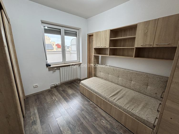 3 Camere - Centrul Vechi - Strada Doamnei - Centrala Imobil - Terasa 20 mp - 11