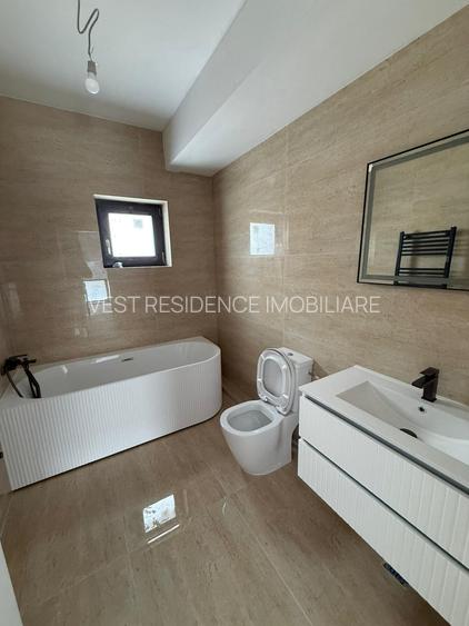 Case individuale cu 4 camere si mansarda. Teren 400 mp. Comision 0 - 20