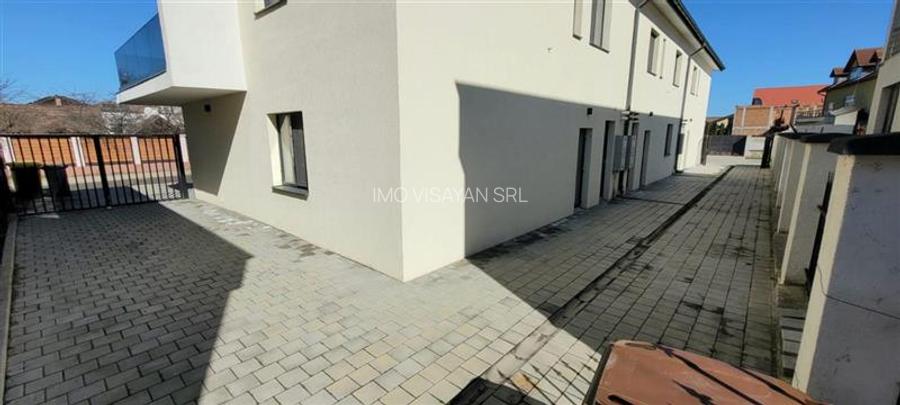 trei spatii comerciale cu vitrina,Selimbar, str. Triajului - 4