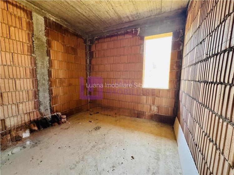 Casa individuala Calea Cisnadiei | NOUA | pe un singur nivel | garaj - 12