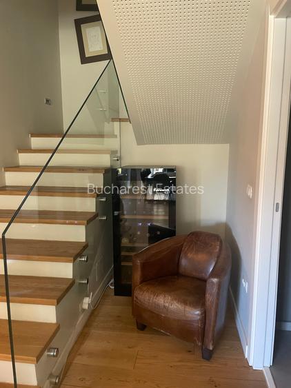 Oxford Gardens beautiful 5 bedrooms semi-furnished villa - 8