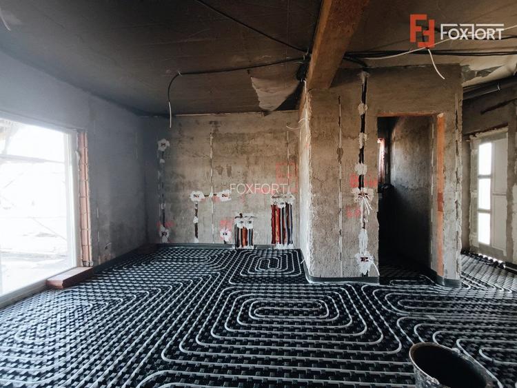 Duplex 4 camere si teren de 300 mp - zona Mosnita Veche  - 12