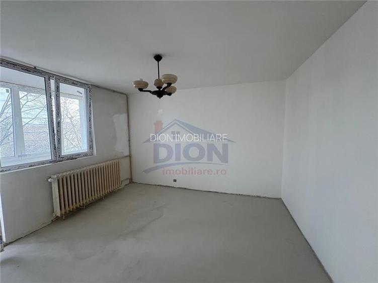 Titan - Steriadi - Complex - 4