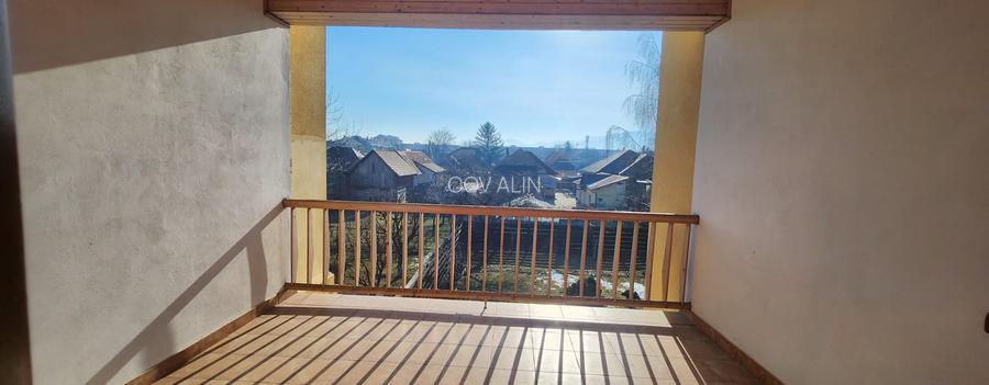 Casa Ghimbav, 8 camere,  S+P+M,teren 736 mp, pretabila locuinta, birouri, cazare - 19