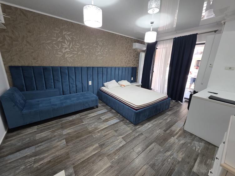 Studio prima linie la mare, zona club Azimuth 85000 euro
