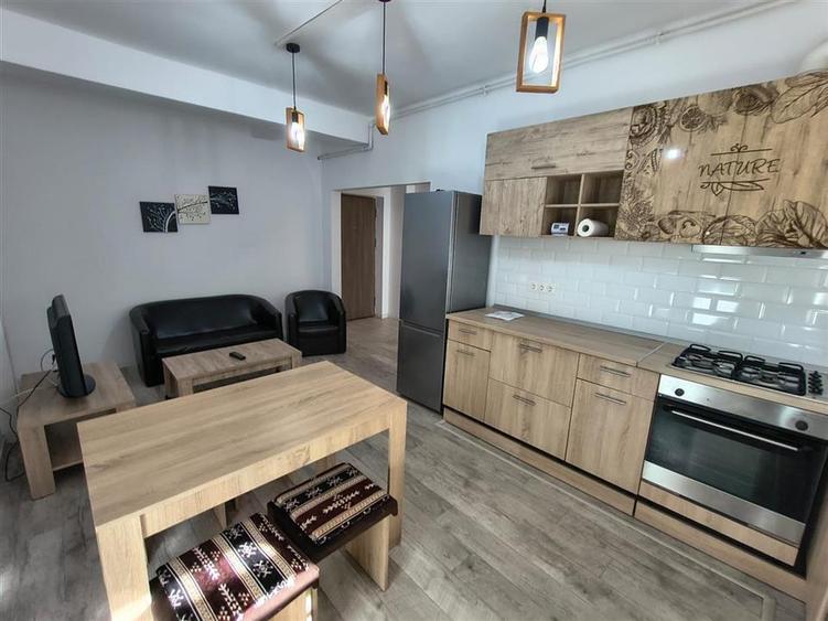 Apartament 2 camere decomandat parcare zona Turnisor