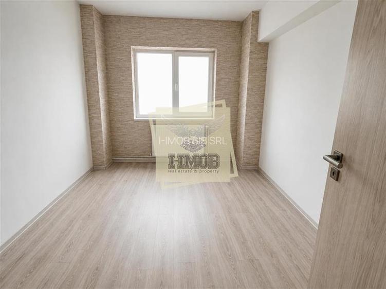 Apartament renovat cu 3 camere 2 bai si balcon pe Bd. Mihai Viteazu - 9