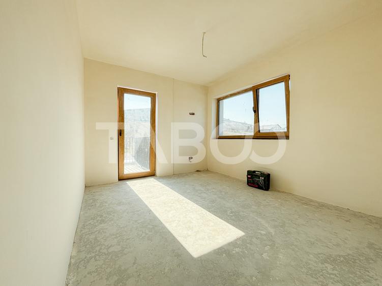 Casa individuala premium cu piscina exterioara si curte in Sannicoara