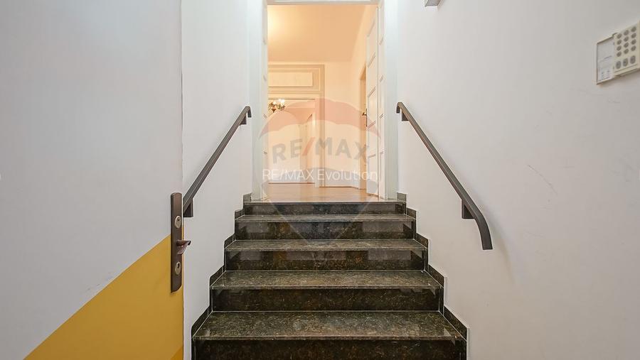 COMISION 0% - Spatiu Comercial de închiriat - Bulevardul 15 Noiembrie - 12