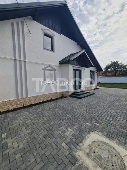 Casa noua de vanzare in Sebes strada asfaltata - 14