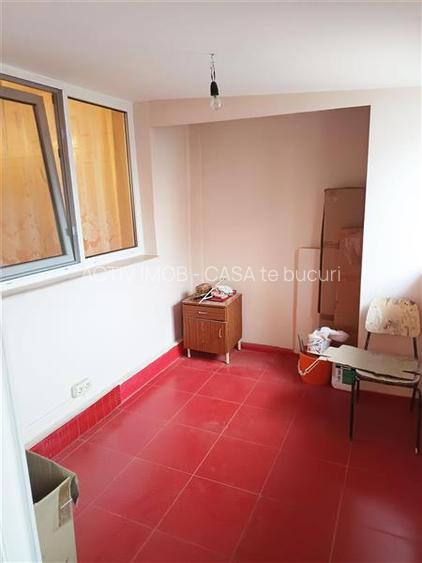 Apartament 2 camere in zona centrala Moldova Noua - 7