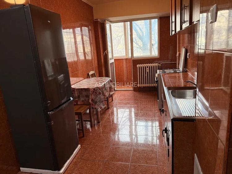 AP. 3 CAMERE CRANGASI, DOG-FRIENDLY, BUCATARIE INCHISA, METROU 5 MIN - 6
